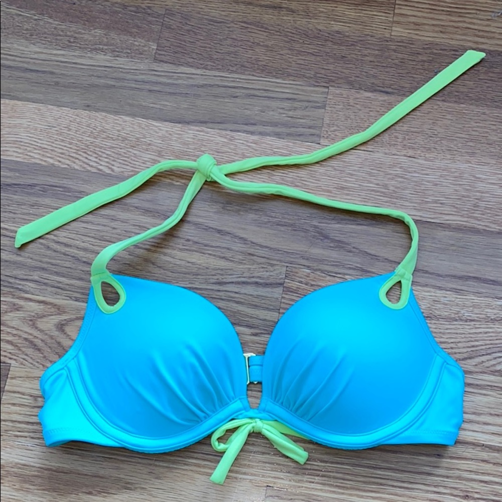 Victoria’s Secret Bombshell bikini top